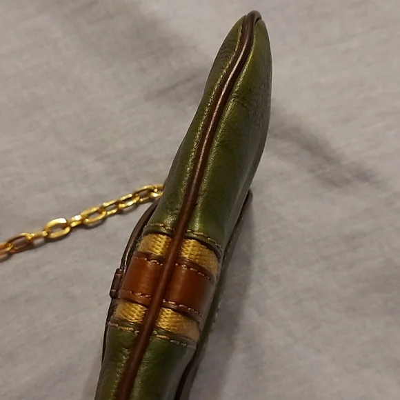 ***HOST PICK *** Cole Haan Chain Crossbody Bag - Picture 6 of 7